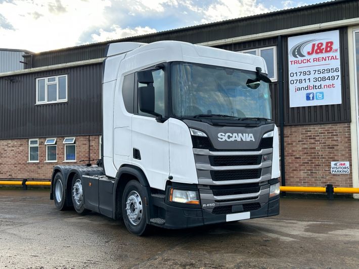 Used SCANIA R SERIES in Swindon for sale